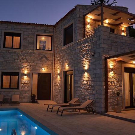 Villa Olive Valley Loutraki  エクステリア 写真