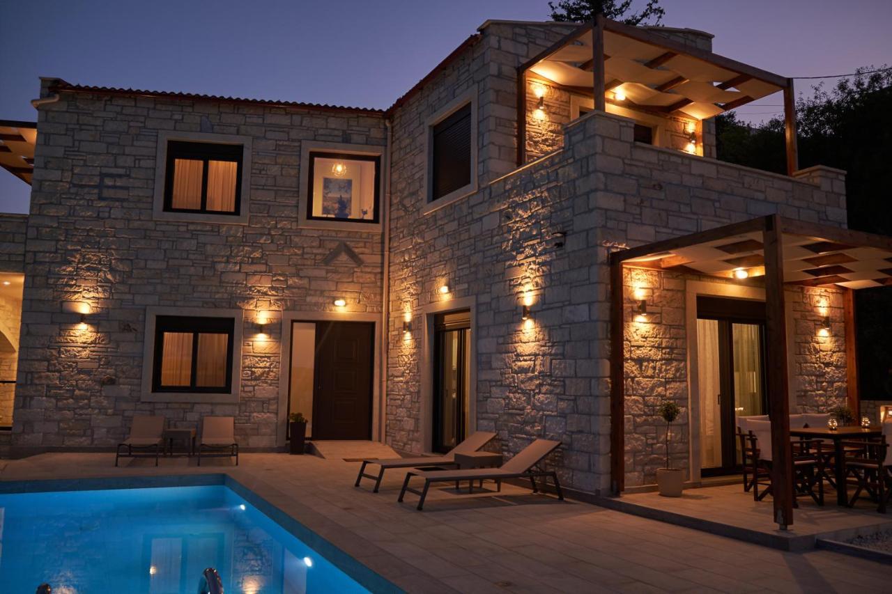 Villa Olive Valley Loutraki  エクステリア 写真