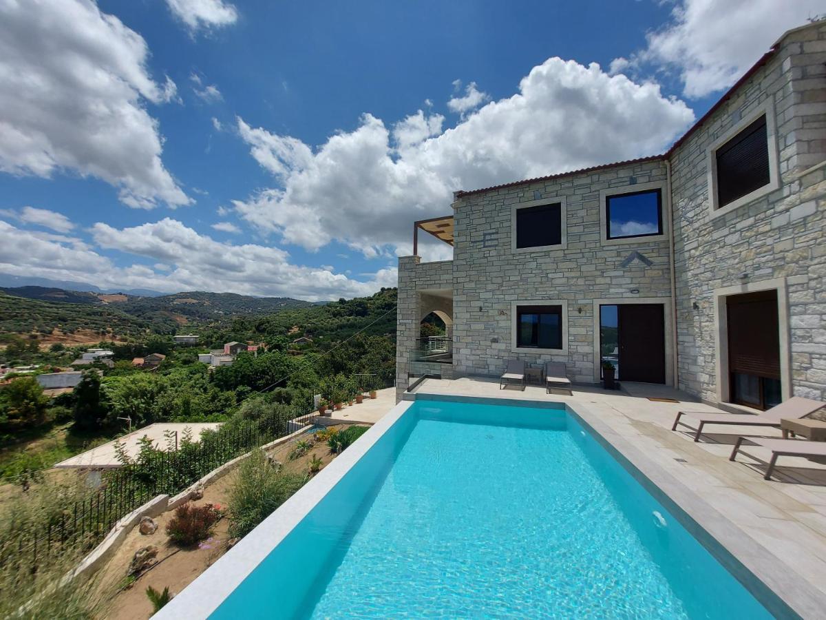 Villa Olive Valley Loutraki  エクステリア 写真