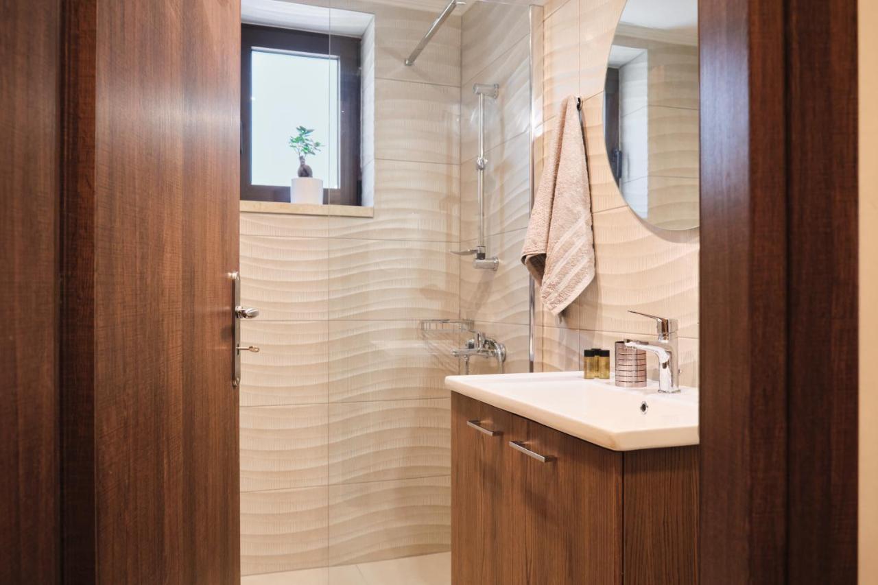 Villa Olive Valley Loutraki  エクステリア 写真