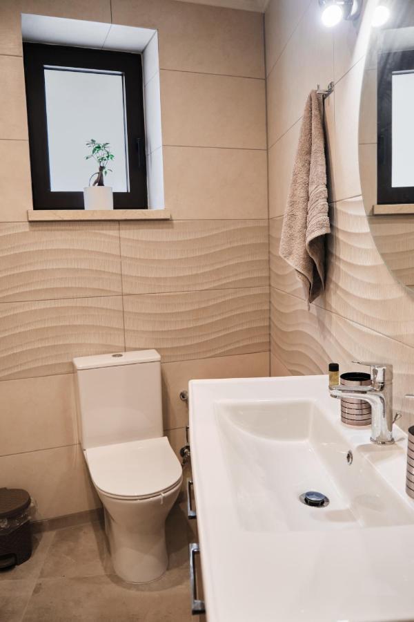 Villa Olive Valley Loutraki  エクステリア 写真